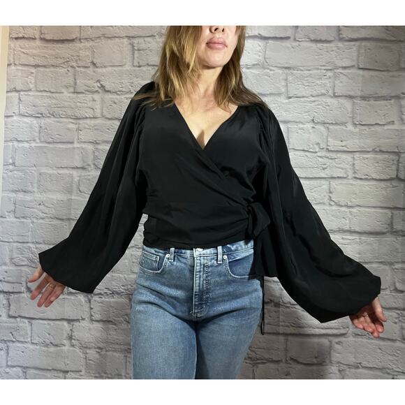 Stunning A.L.C. Silk Poet Sleeve Wrap Blouse - Picture 11 of 12